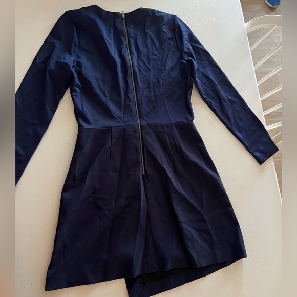 Alice and Olivia Sapphire Evette Dress - Picture 3 of 9